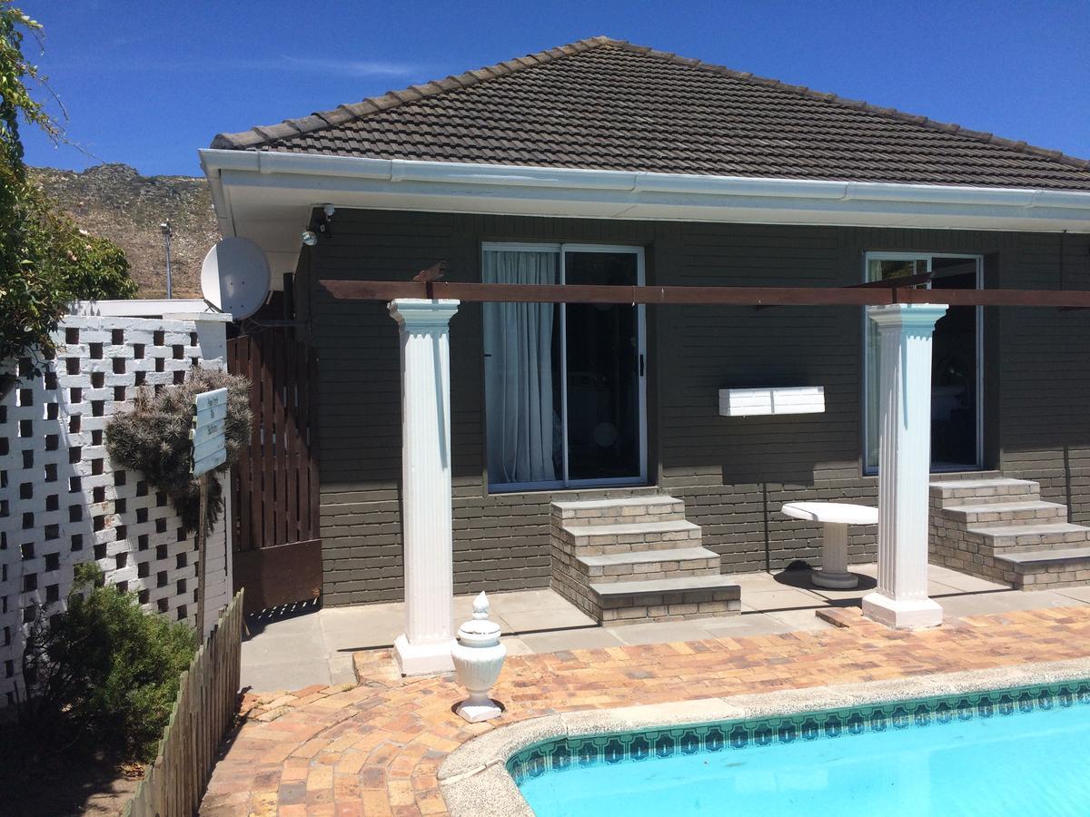 Bed and Breakfast Leo's Den à Fish Hoek Extérieur photo