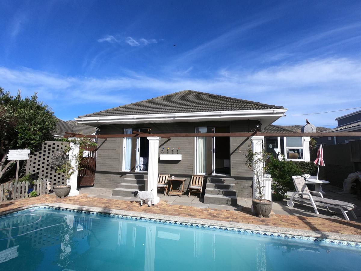 Bed and Breakfast Leo's Den à Fish Hoek Extérieur photo